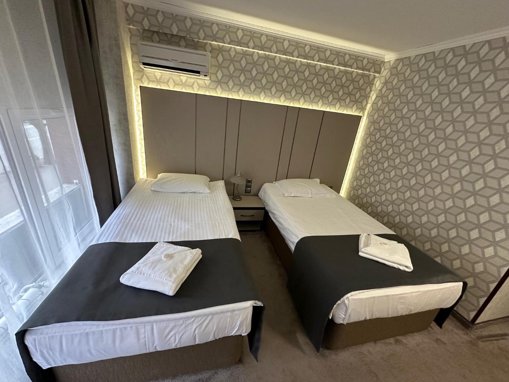 Hotel Cosmos Русе Екстер'єр фото