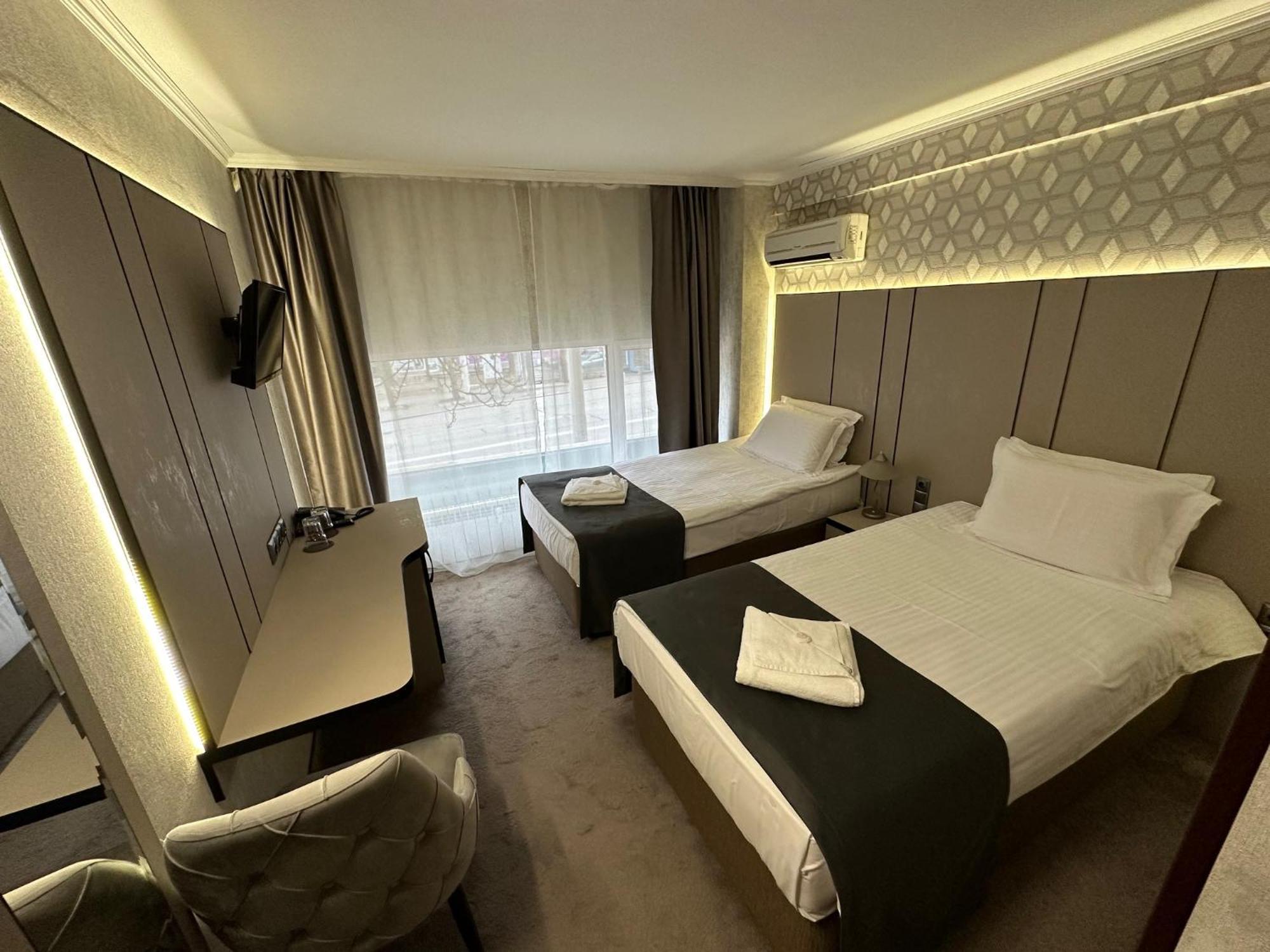 Hotel Cosmos Русе Екстер'єр фото