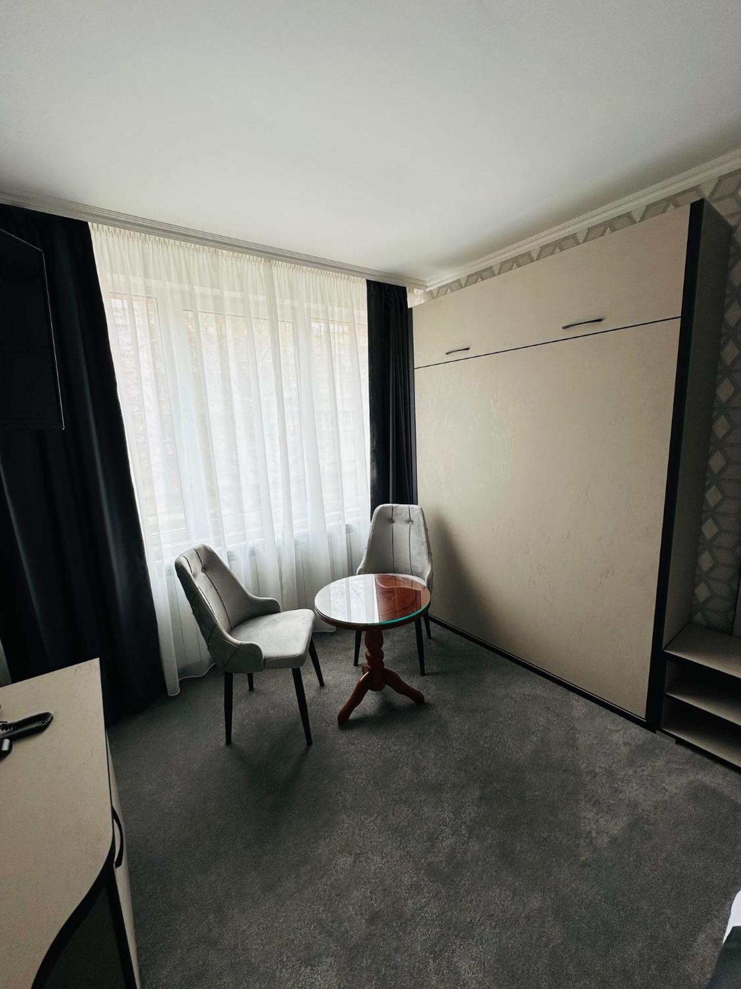 Hotel Cosmos Русе Екстер'єр фото
