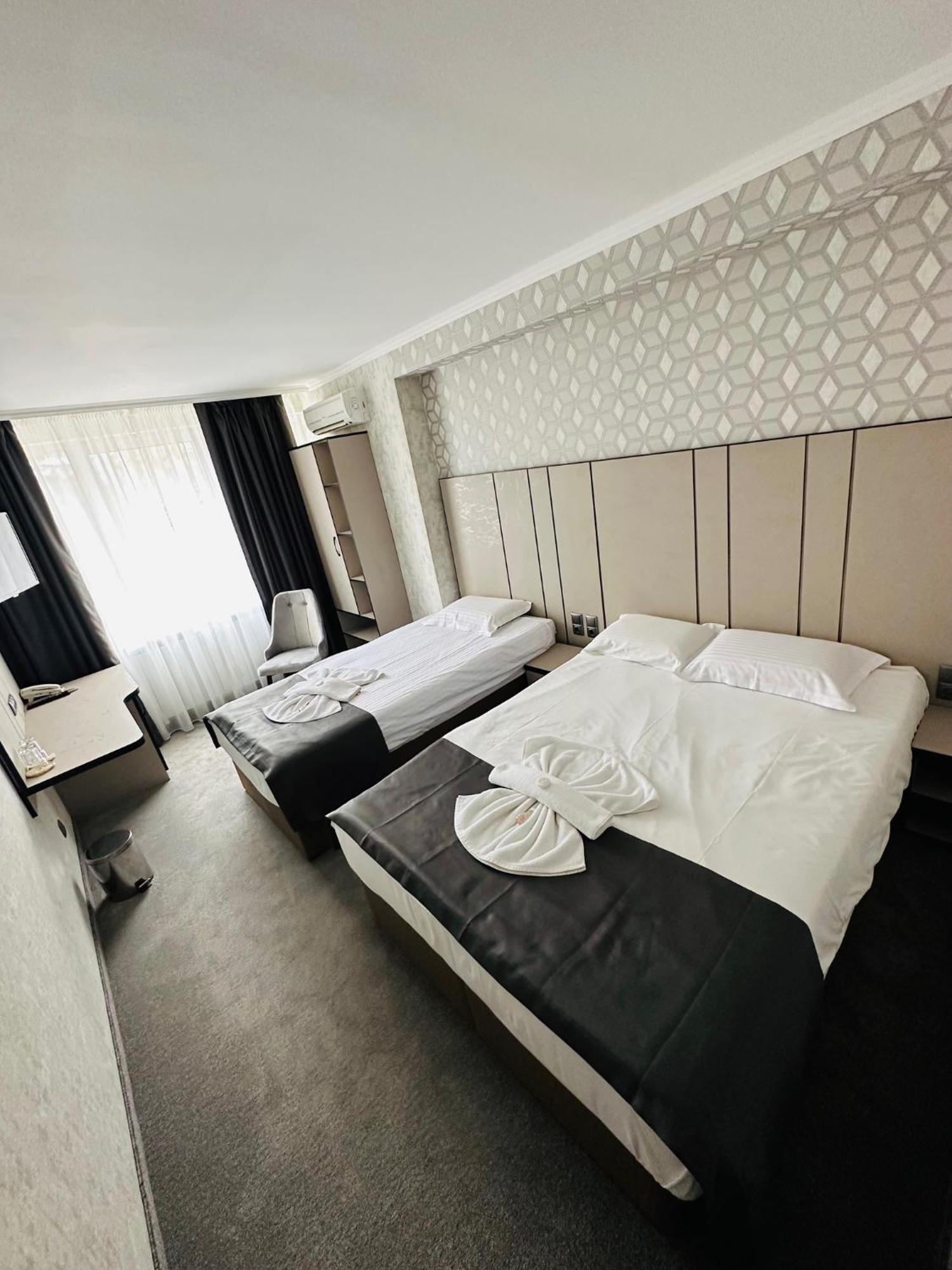 Hotel Cosmos Русе Екстер'єр фото