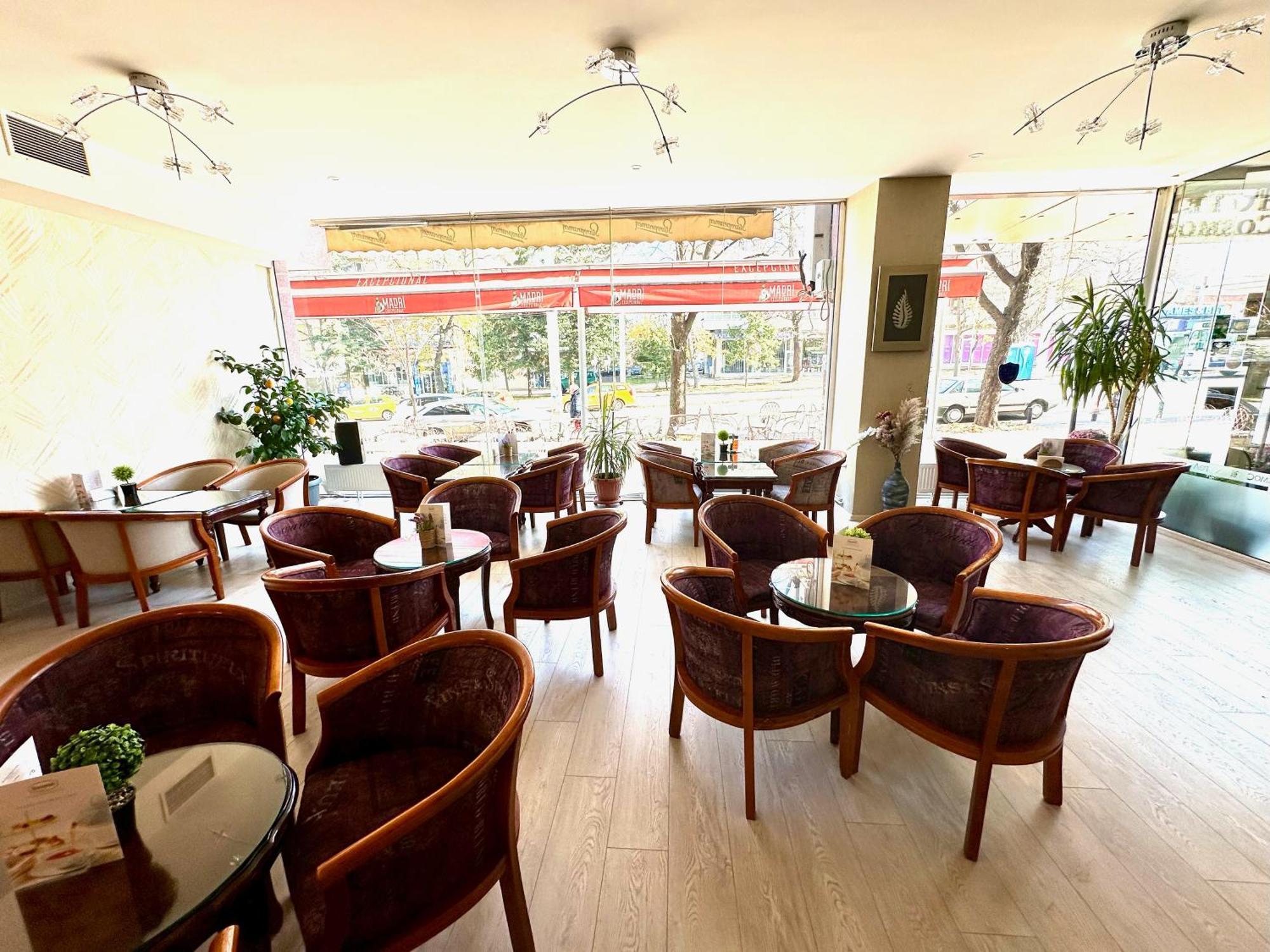 Hotel Cosmos Русе Екстер'єр фото