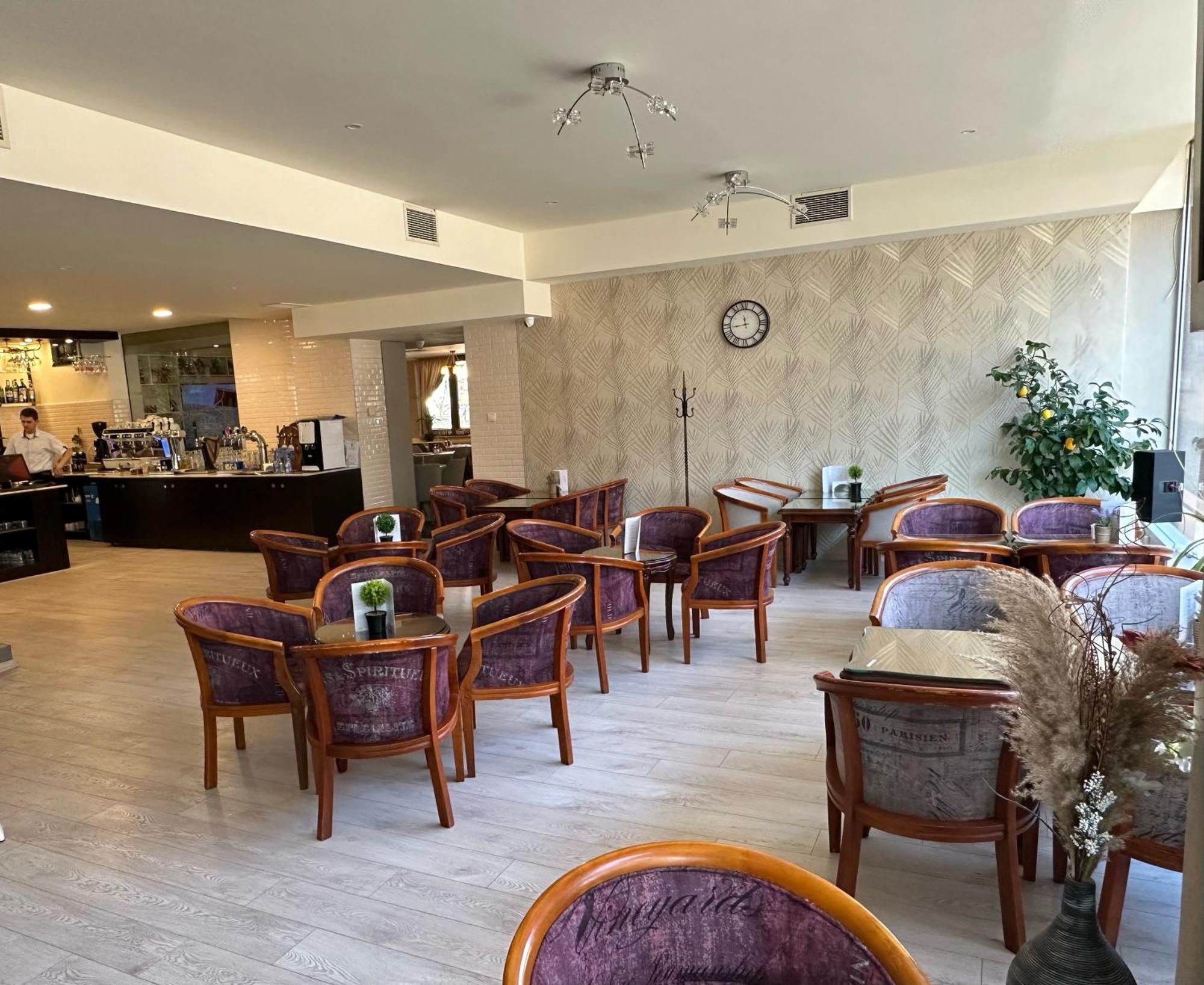 Hotel Cosmos Русе Екстер'єр фото