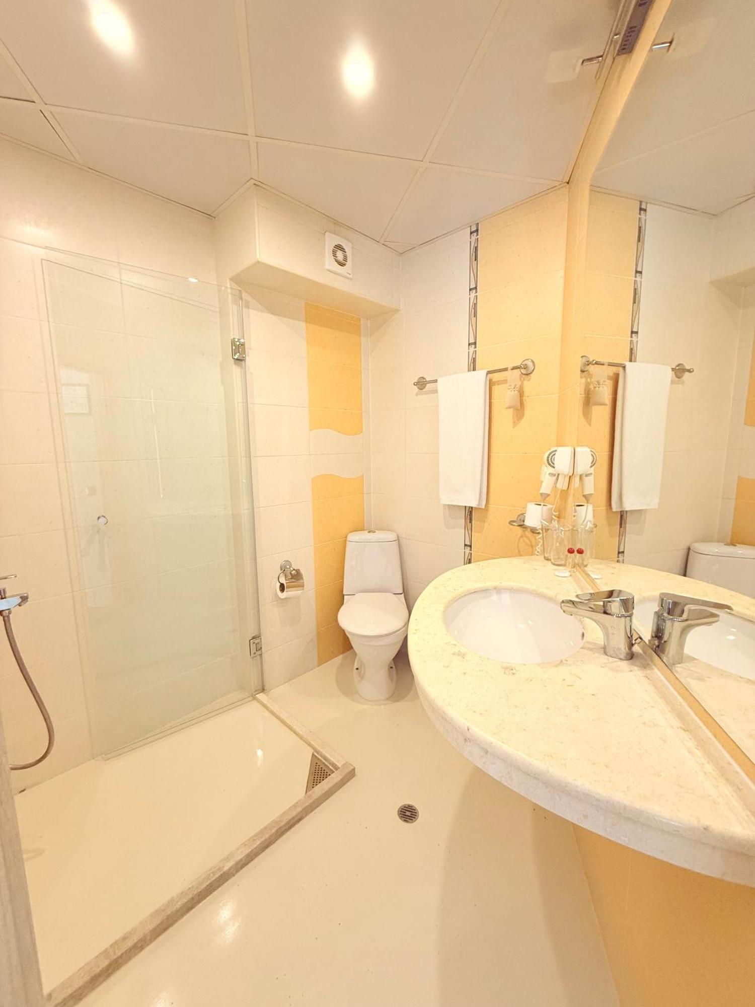 Hotel Cosmos Русе Екстер'єр фото